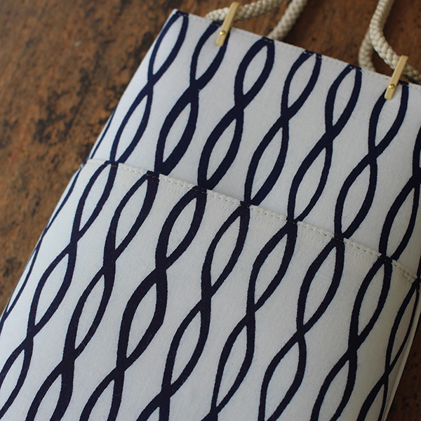 Twist stripe Shin Edozome string handbag