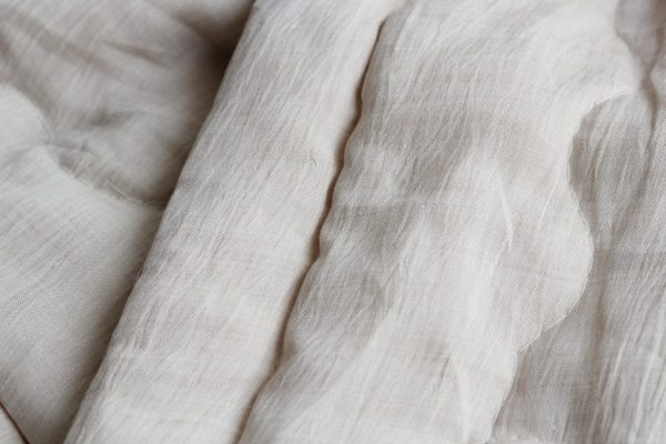Omi Chijimi Hadakake Futon: Single Size (100% Linen; Beige) 