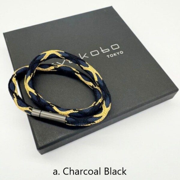 RYUKOBO KUMIHIMO Bracelet – Kujaku-gumi – 2-Layer – Charcoal Black & Cherry Blossom Pink